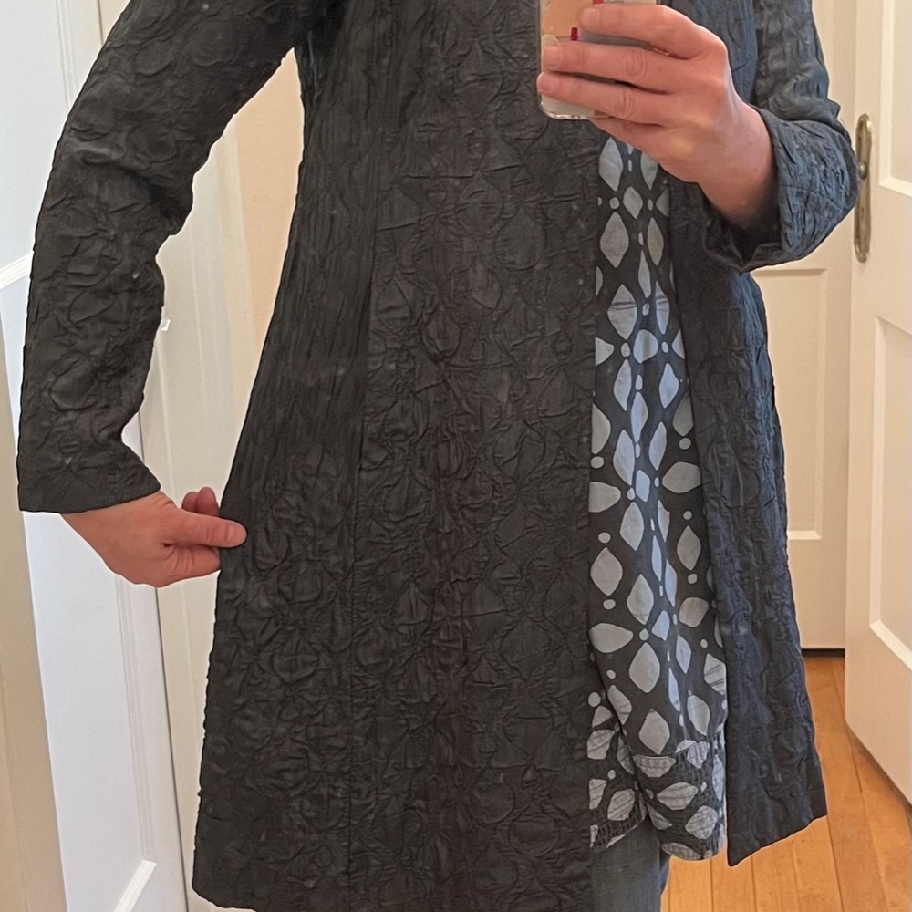 Eileen Fisher Silk jacket - Like New!!! - Picture 2 of 8